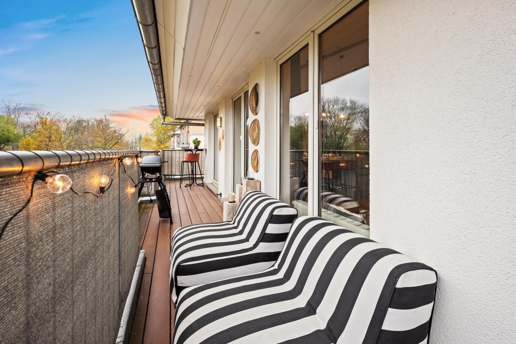 Apartamento Edler Wohnraum Schwanenteich-Penthouse Mit Garage, Grill, Kaffeevollautomat, Klima, Lift & Terrasse Zwickau Exterior foto